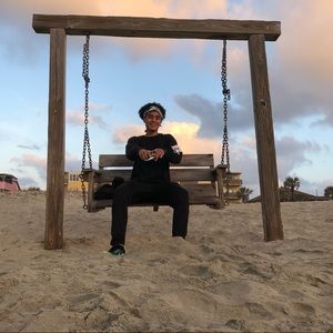 Meet your Posher, Josiah